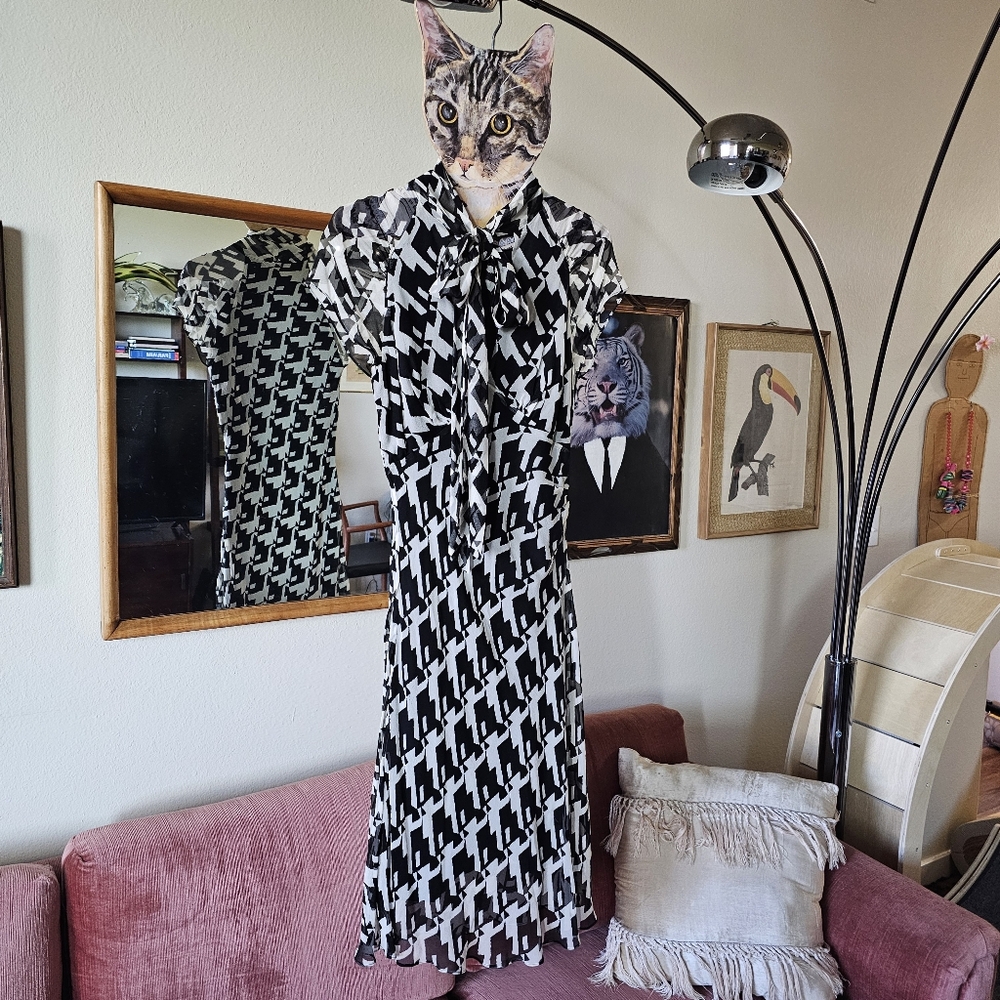 DVF 100% Silk Bias Cut Y2K Dress in Rosebud Houndstooth